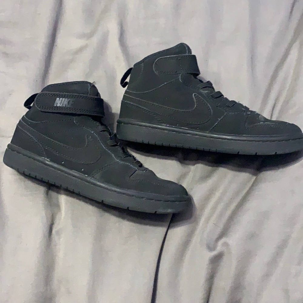 Black High Top Nike Shoes